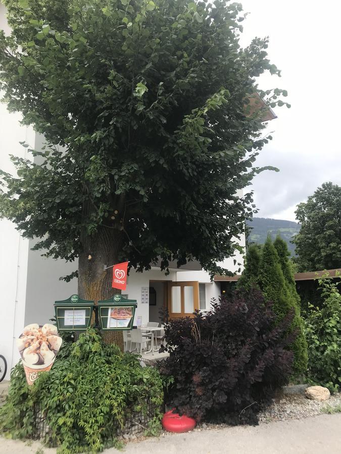 Falken Horst Лиенц Екстериор снимка